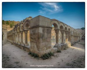 Claustro del Monasterio de San Juan de Duero en Soria