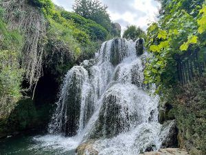 Saltos de agua del río Molinar en Tobera, junto a Frías