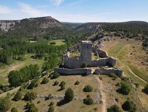 Castillo de Ucero a la entrada del Cañón del Río Lobos