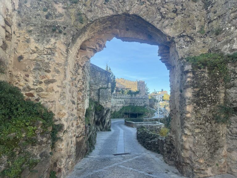 Arco de la muralla de Buitrago del Lozoya