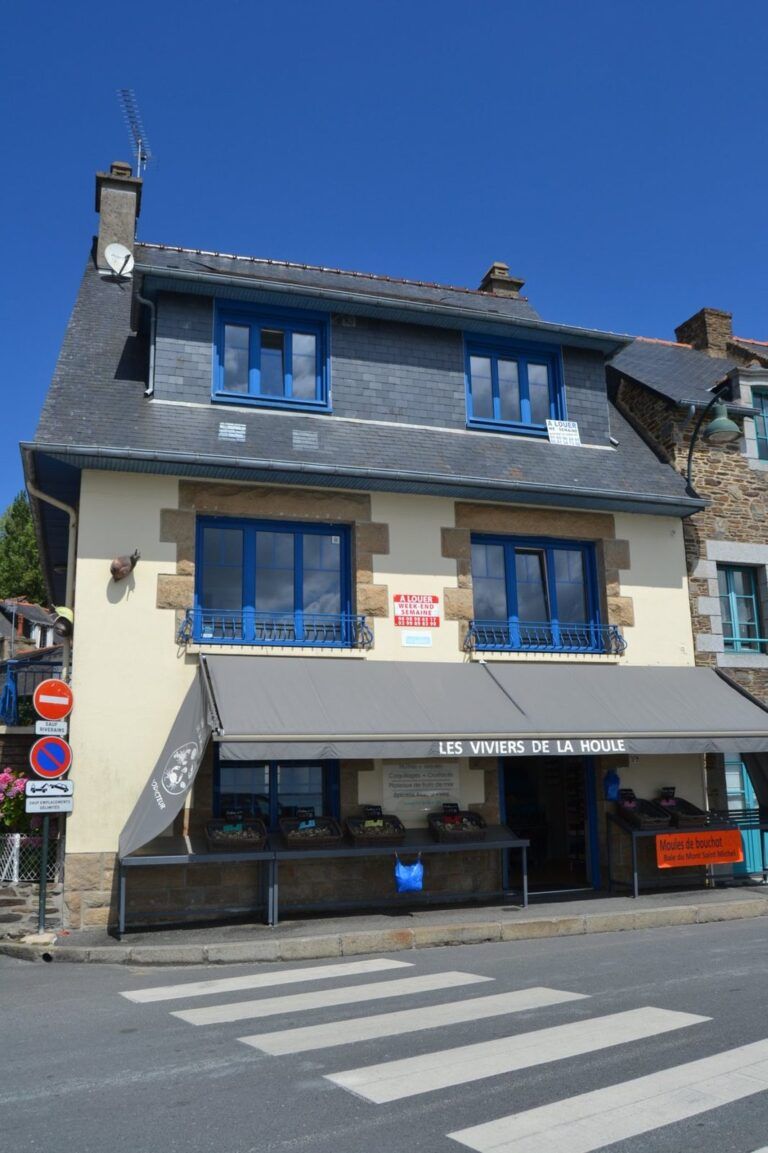 Casas frente al mar en Cancale