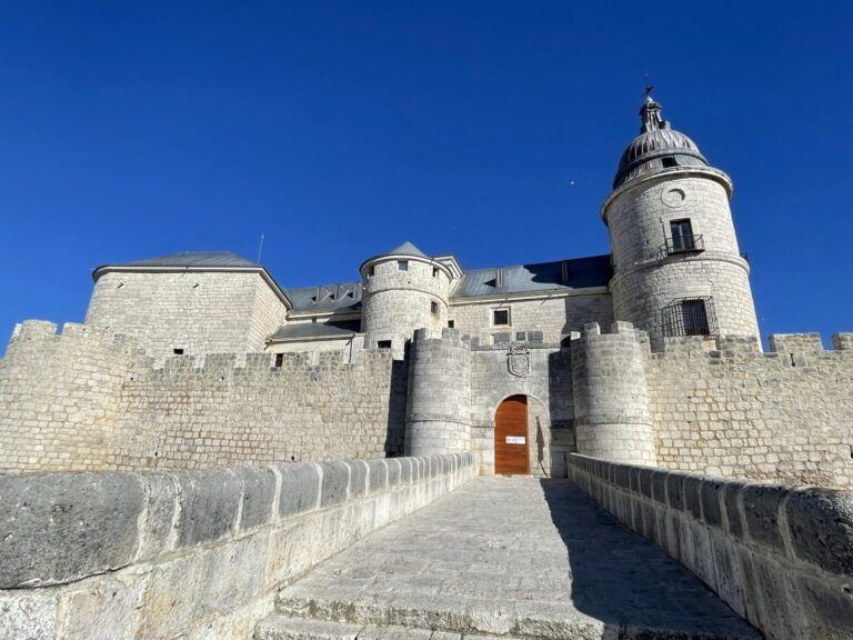 El castillo de Simancas, sede del Archivo General