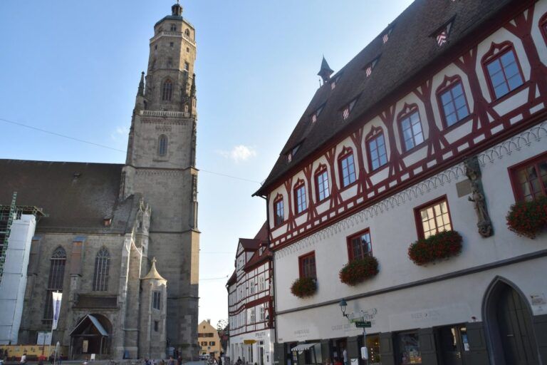 La iglesia de San Jorge y su torre Daniel, en Nördlingen