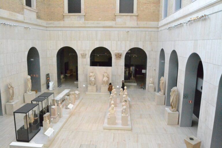 Uno de los patios del Museo Arqueológico Nacional de Madrid