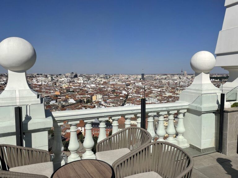 Vistas de los tejados de Madrid desde la azotea del Edificio España