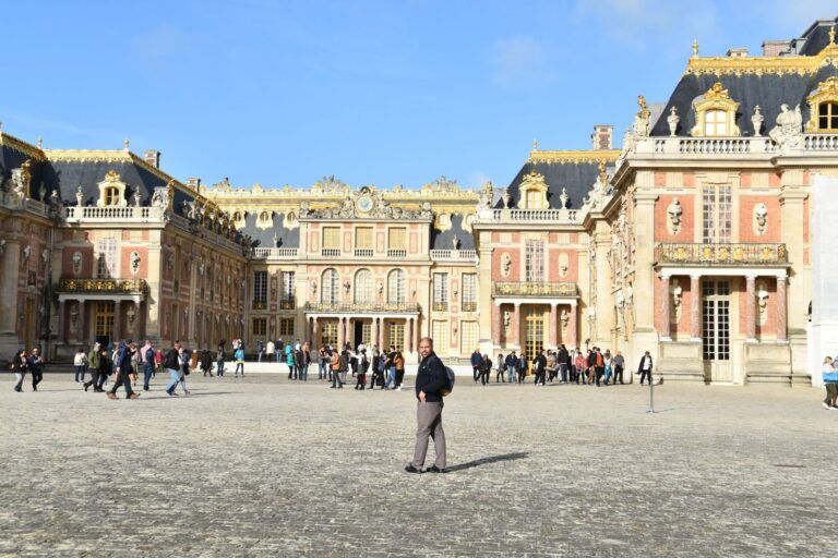 Patio del palacio de Versalles