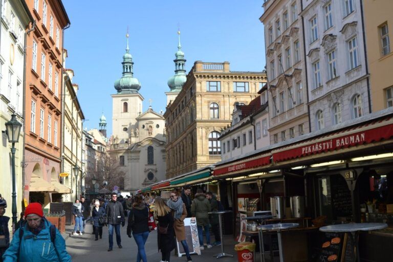 Mercado de Havelská en la Ciudad Vieja