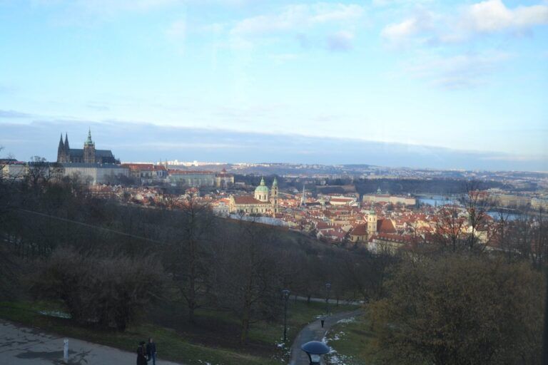 El castillo y la ciudad desde la colina de Petřín