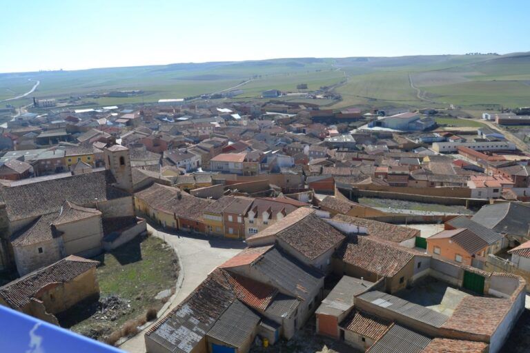 Torrelobatón desde lo alto de su castillo